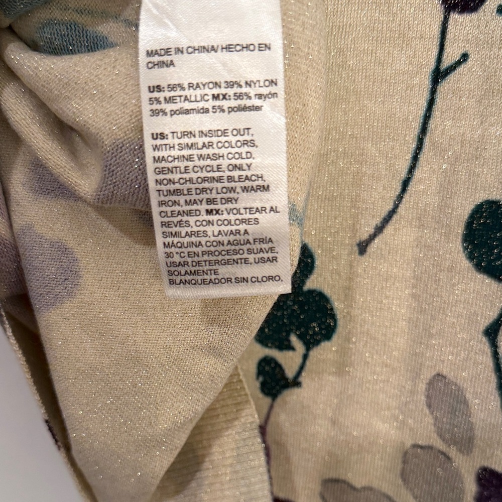 Chicos Metallic Cream Leaf Print women mock neck short sleeve sweater size L - Picture 10 of 10